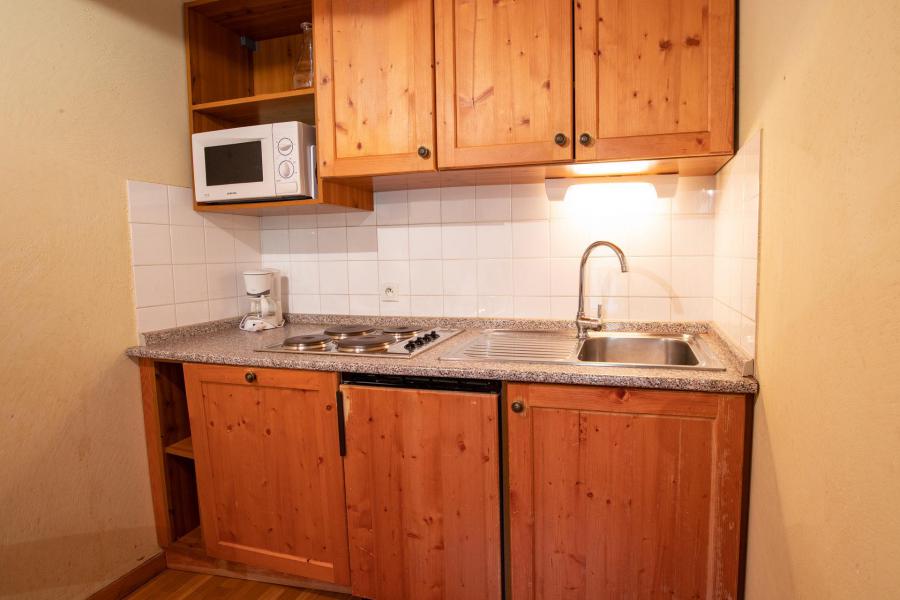 Holiday in mountain resort 2 room apartment 4 people (A231) - Chalets du Thabor - Valfréjus - Kitchenette