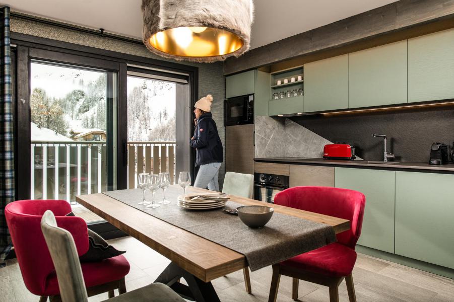 Urlaub in den Bergen 3-Zimmer-Appartment für 4 Personen - Chalets Izia - Val d'Isère - Wohnzimmer