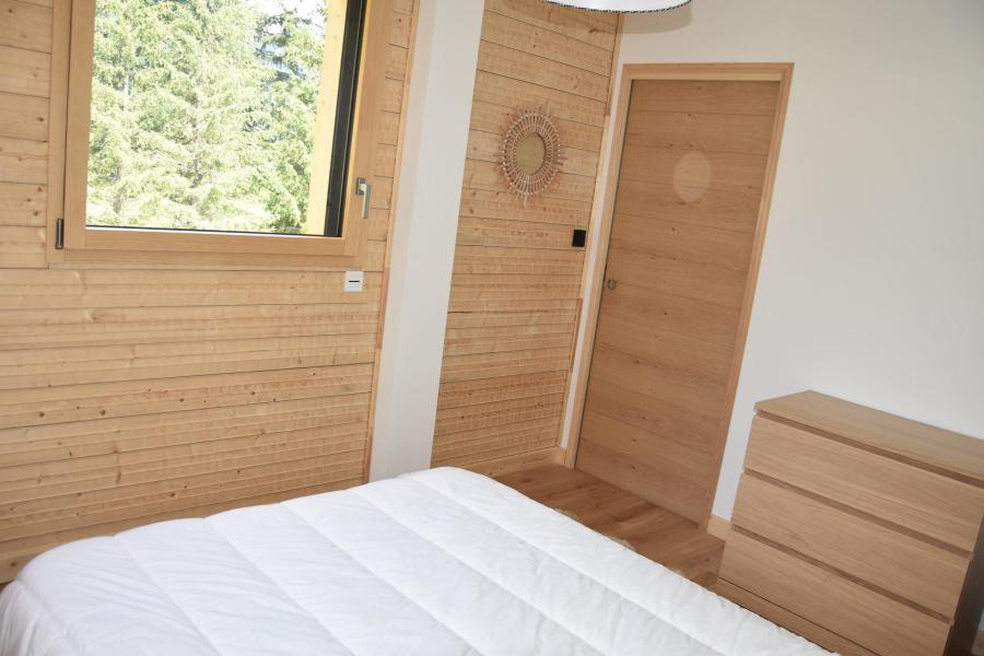 Holiday in mountain resort 4 room duplex chalet 8 people (A) - Chalets Les Barmes du Rocher Blanc - Pralognan-la-Vanoise - Bedroom