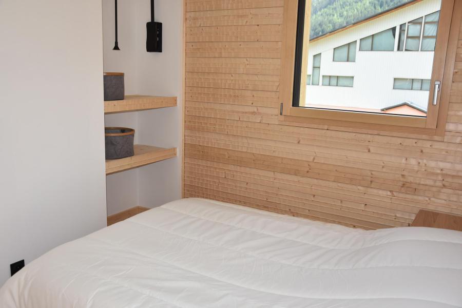 Holiday in mountain resort 4 room duplex chalet 8 people (B) - Chalets Les Barmes du Rocher Blanc - Pralognan-la-Vanoise - Bedroom