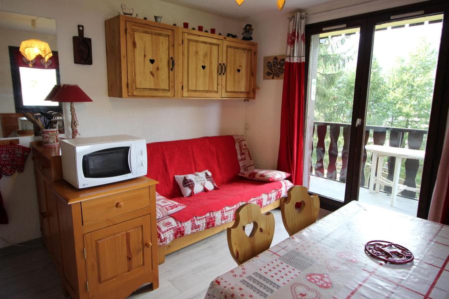 Holiday in mountain resort 2 room apartment sleeping corner 6 people (70D) - Chalets les Epervières - La Norma - Living room