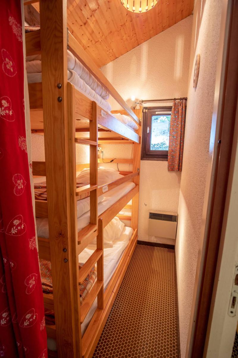 Holiday in mountain resort 2 room apartment sleeping corner 6 people (EP75A) - Chalets les Epervières - La Norma - Bunk beds