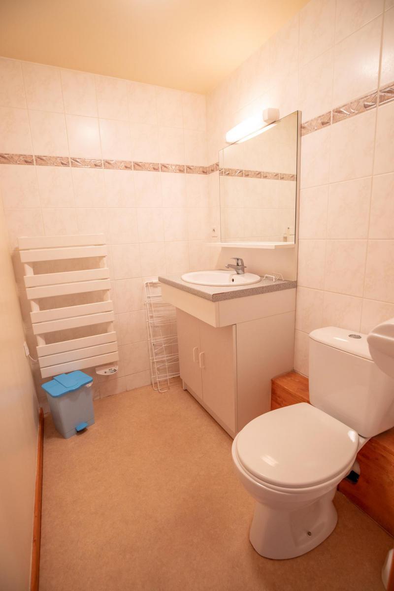 Wakacje w górach Apartament 2 pokojowy z antresolą 6 osób (EP71B) - Chalets les Epervières - La Norma - WC