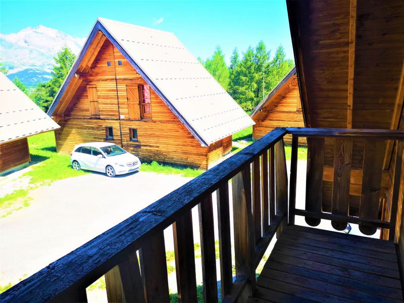 Vacanze in montagna Chalet semi-indipendente 3 stanze per 7 persone (50) - Chalets Les Flocons du Soleil - La Joue du Loup - Terrazza