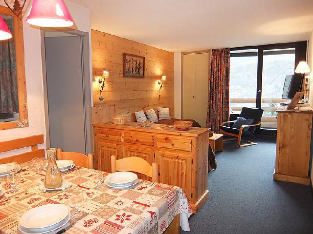 Holiday in mountain resort 2 room apartment 5 people (1) - Chanteneige la Croisette - Les Menuires - Living room