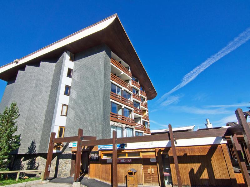 Аренда на лыжном курорте Chanteneige la Croisette - Les Menuires - летом под открытым небом