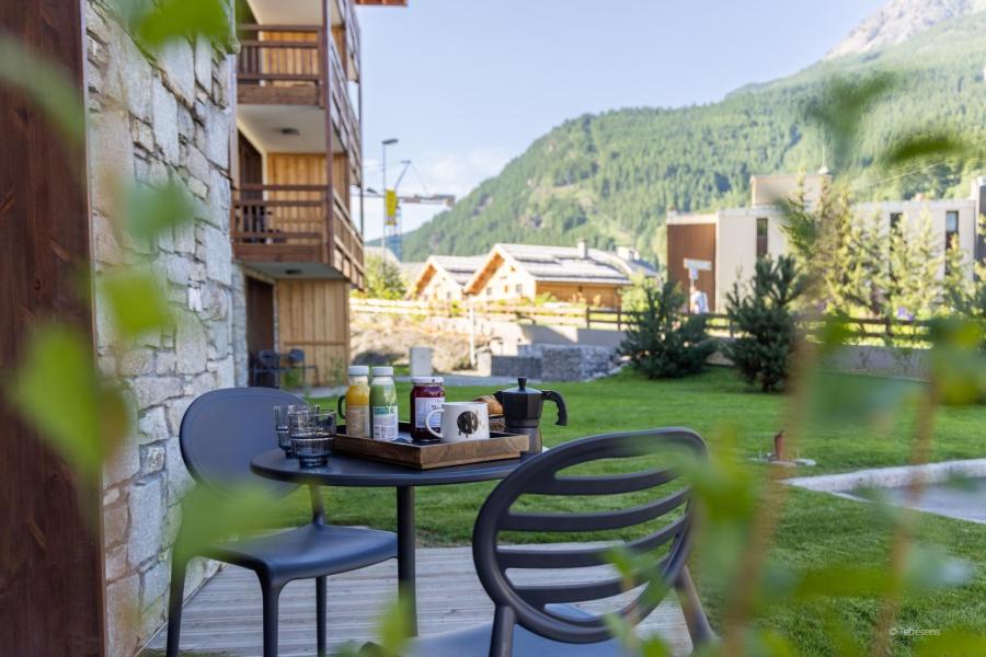 Holiday in mountain resort 2 room apartment 4 people (DADDY SENIOR) - Daddy Pool Terresens Le Cristal Lodge - Serre Chevalier - Balcony