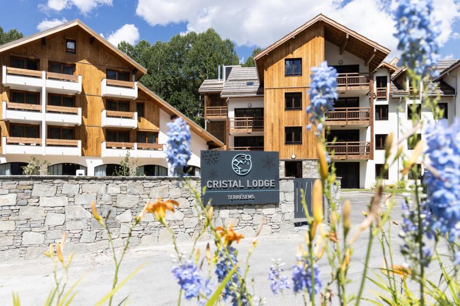 Vacances en montagne Daddy Pool Terresens Le Cristal Lodge - Serre Chevalier - Extérieur été