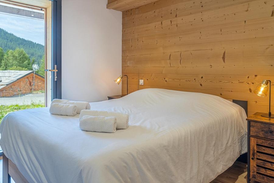 Holiday in mountain resort 5 room chalet 12 people (3) - Domaine Du Loup Blanc - Les Orres - Bedroom