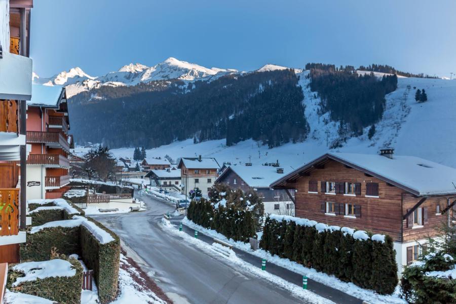 Holiday in mountain resort 2 room apartment sleeping corner 4 people (07) - Domanial A - La Clusaz - Balcony