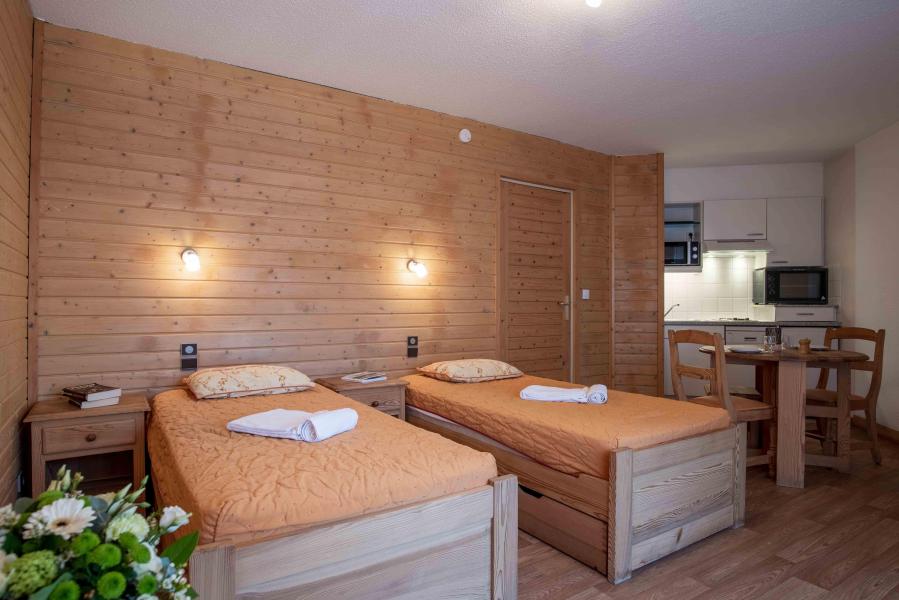 Holiday in mountain resort Studio 2 people (ST2 - Studio 2 personnes) - Eureca - Brides Les Bains - Living room