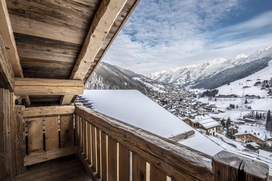 Holiday in mountain resort Family Lodge - La Clusaz - Balcony