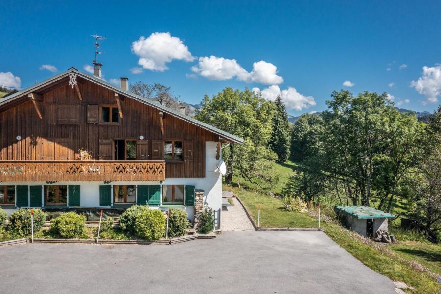 Rent in ski resort 7 room apartment 17 people - Ferme du Lavay - Les Gets - Summer outside