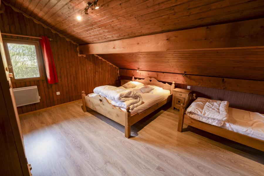 Holiday in mountain resort 7 room duplex chalet 14 people - Gîte Perce-Neige - Albiez Montrond - Cabin