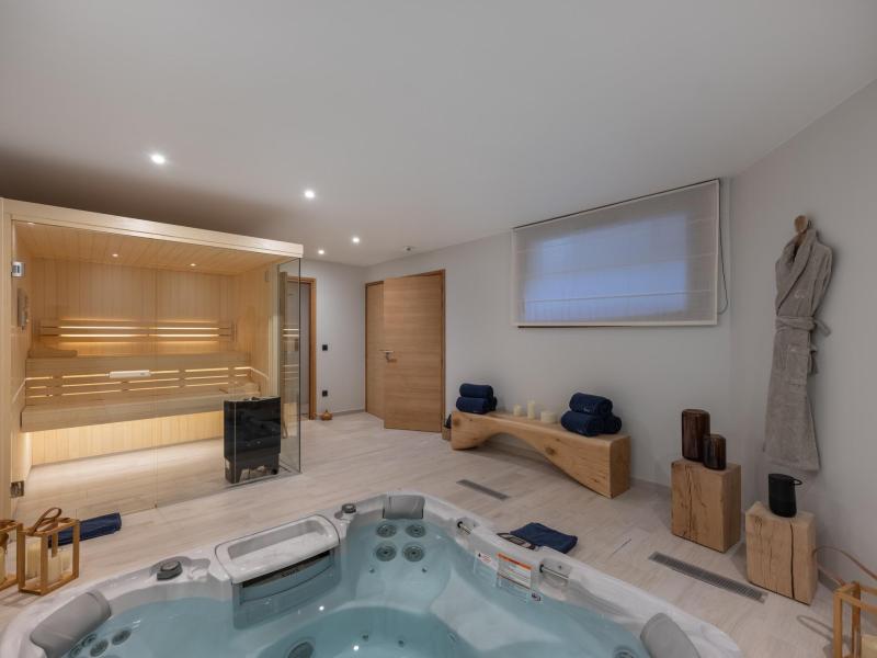 Vacances en montagne Chalet 7 pièces 12 personnes - GOYARD - Courchevel - Jacuzzi