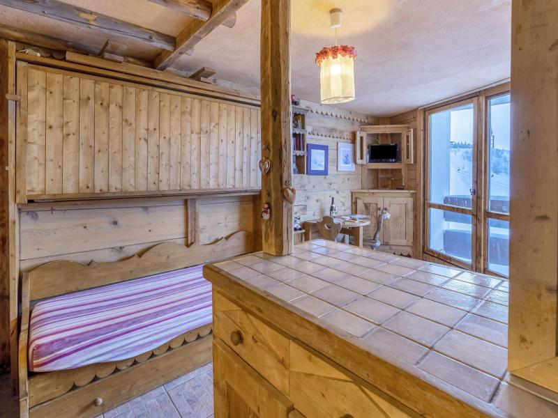 Holiday in mountain resort Studio 2 people (3) - Grande Masse - Les Menuires - Accommodation