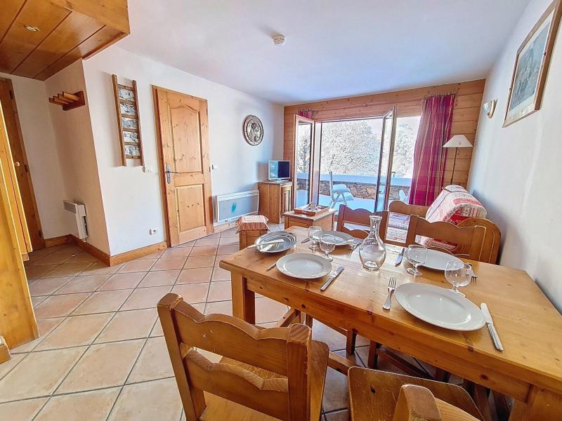 Vakantie in de bergen Appartement 2 kamers 4 personen (V1) - Hameau des Airelles - Les Menuires - Woonkamer