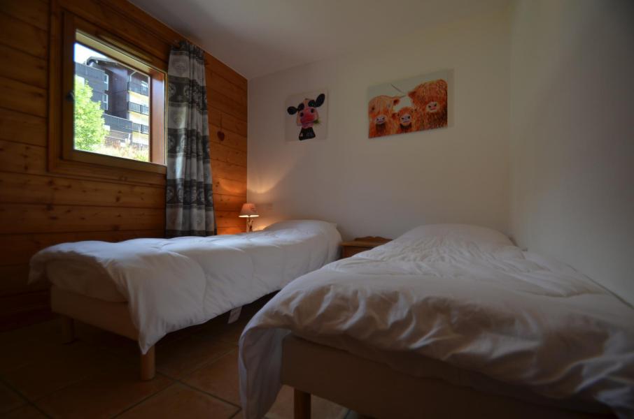 Urlaub in den Bergen 4-Zimmer-Appartment für 6 Personen (A7) - Hameau des Marmottes - Les Menuires - Schlafzimmer