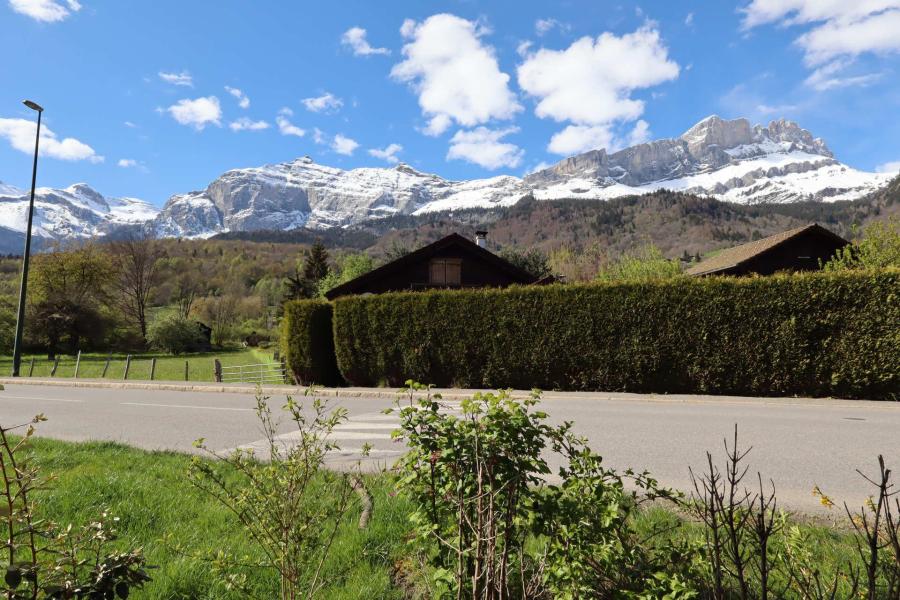 Vacanze in montagna Appartamento 4 stanze per 6 persone (H798) - HAMEAU DES REINES - Les Houches - Esteriore estate