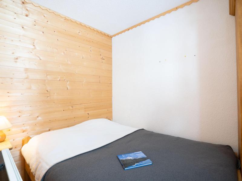 Holiday in mountain resort 2 room apartment sleeping corner 4 people (1) - Hameau du Borsat - Tignes - Bedroom