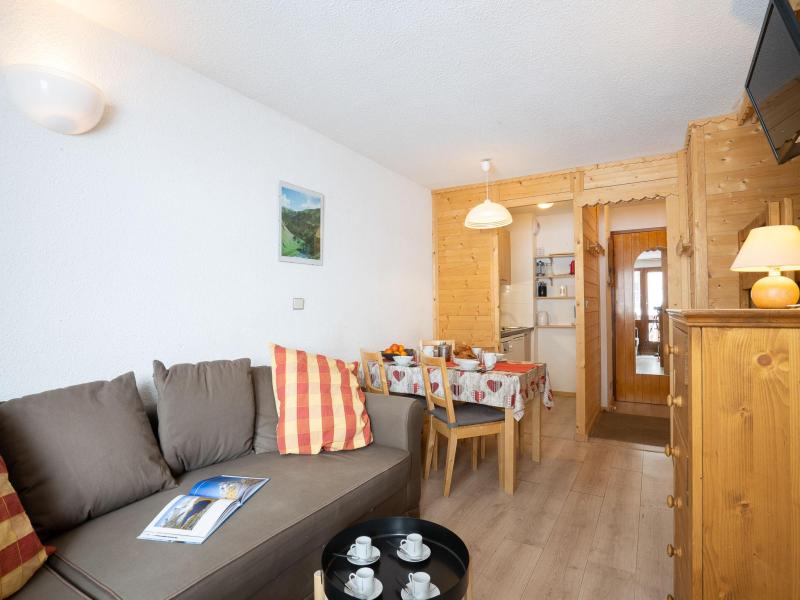 Holiday in mountain resort 2 room apartment sleeping corner 4 people (1) - Hameau du Borsat - Tignes - Living room