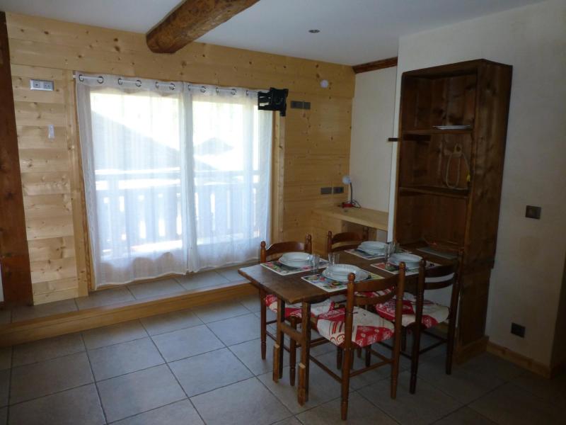 Holiday in mountain resort Studio 4 people - Hameau du Praz - Arêches-Beaufort - Living room