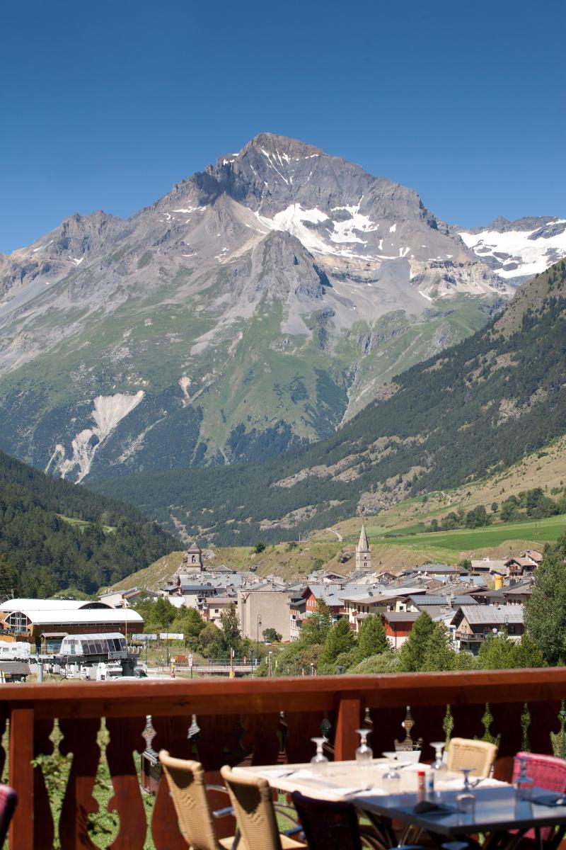 Vacances en montagne Hôtel Club MMV le Val Cenis - Val Cenis - Extérieur été