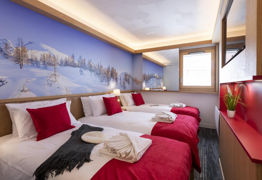 Holiday in mountain resort Room 2 people - Hôtel Club MMV Plagne 2000 - La Plagne - Bedroom
