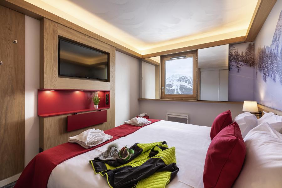 Holiday in mountain resort Room 2 people - Hôtel Club MMV Plagne 2000 - La Plagne - Twin beds