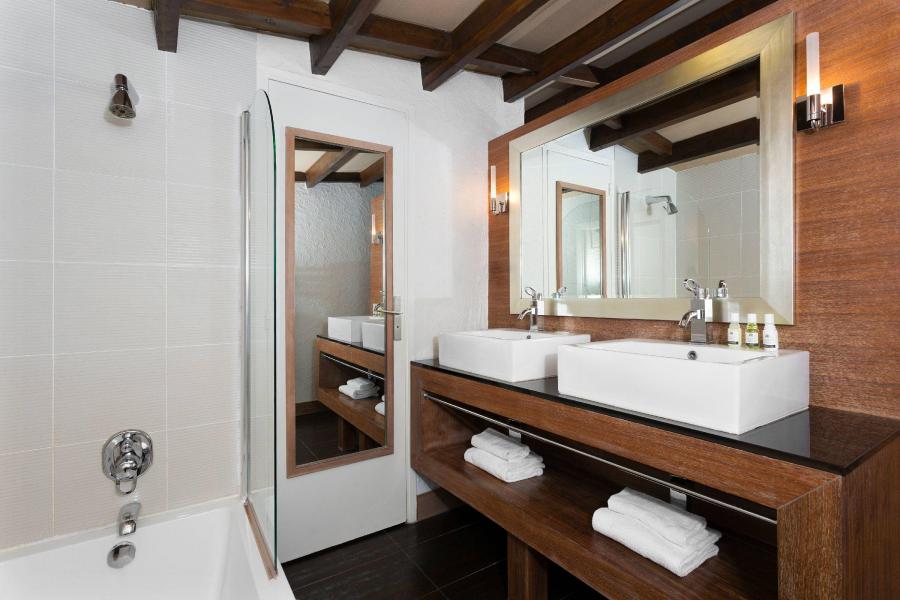 Holiday in mountain resort Hôtel Ibiza - Les 2 Alpes - Bathroom