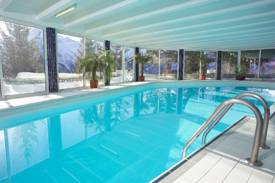 Vacances en montagne Hôtel Ibiza - Les 2 Alpes - Piscine