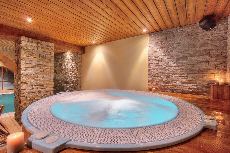 Wakacje w górach Hôtel les Balcons Village - La Plagne - Jacuzzi