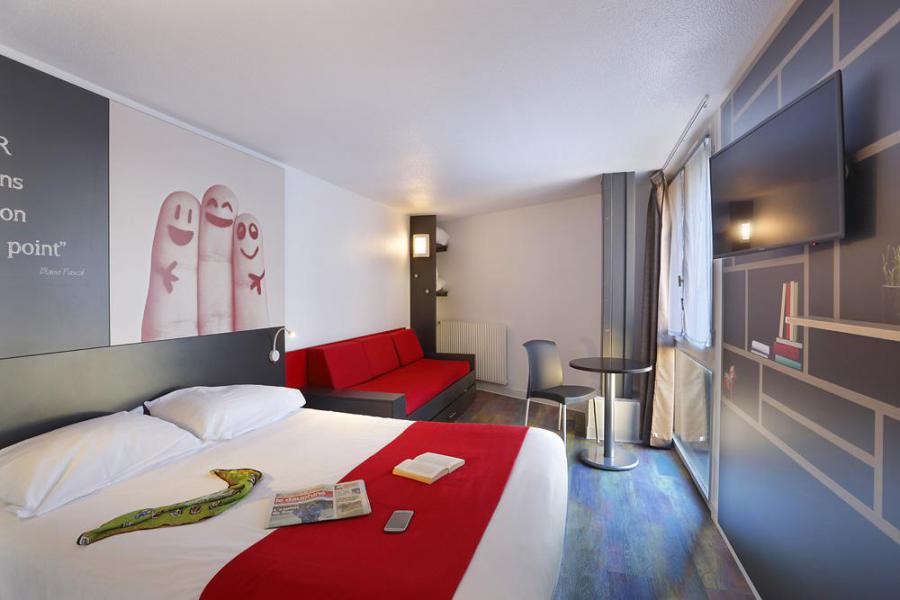 Holiday in mountain resort Hôtel Suite Home Briançon - Serre Chevalier - Bedroom