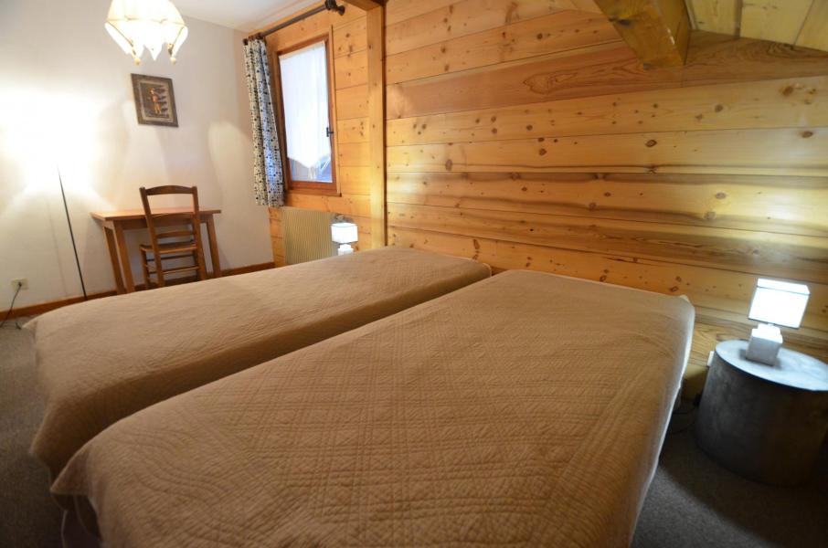 Holiday in mountain resort 2 room apartment 4 people - L'Eperviere - Le Grand Bornand - Bedroom