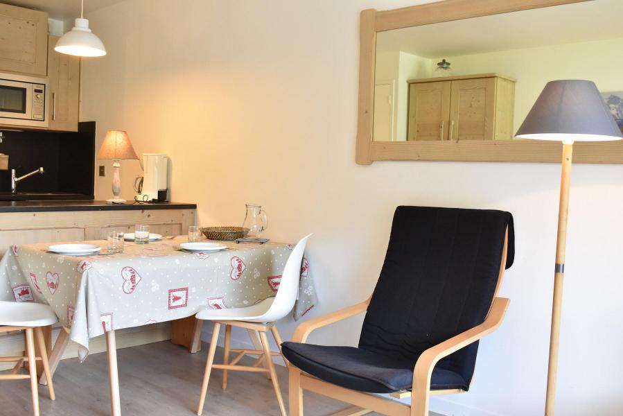 Vakantie in de bergen Studio 4 personen (031) - L'Ermitage - Méribel - Woonkamer