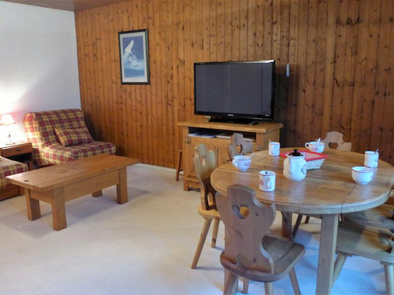 Vakantie in de bergen Appartement 2 kamers 4 personen (1) - L'Outa - Chamonix - Woonkamer