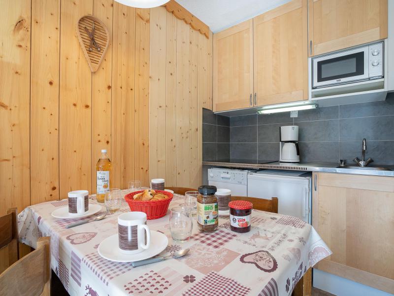 Holiday in mountain resort 2 room apartment 4 people (8) - La Boédette - Les Menuires - Accommodation