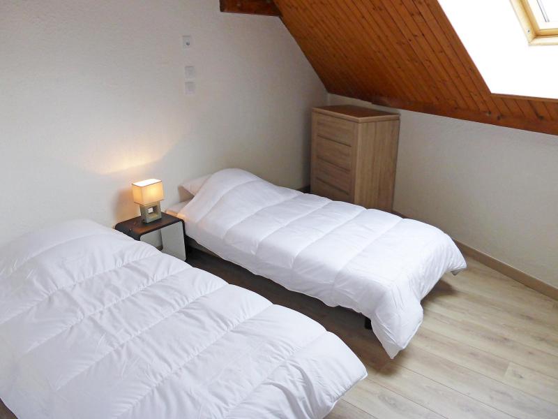 Holiday in mountain resort 3 room apartment 6 people (10) - La Borgia A, B, C - Les Contamines-Montjoie - Bedroom