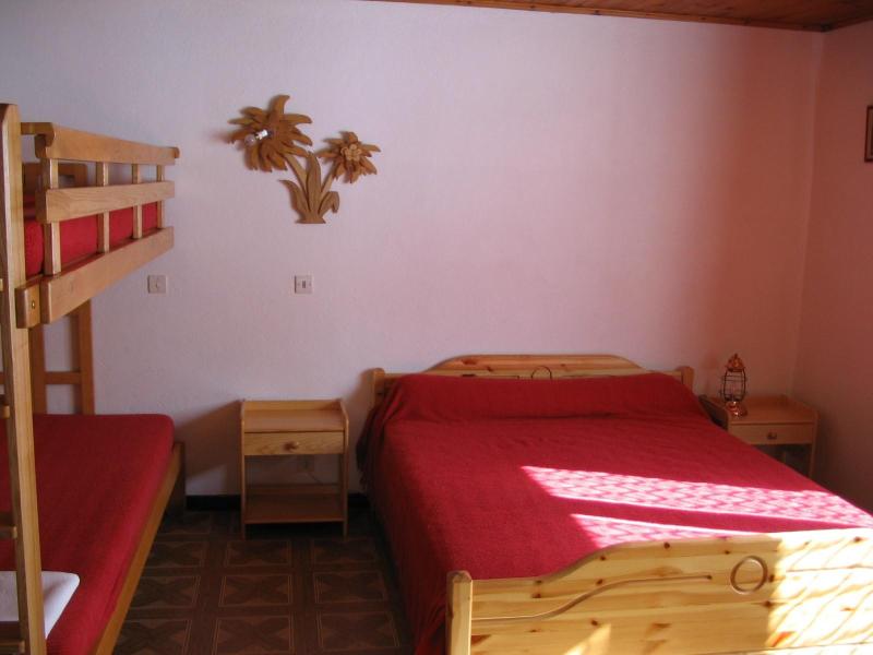 Holiday in mountain resort 2 room apartment 4 people - La Dray - Arêches-Beaufort - Bedroom