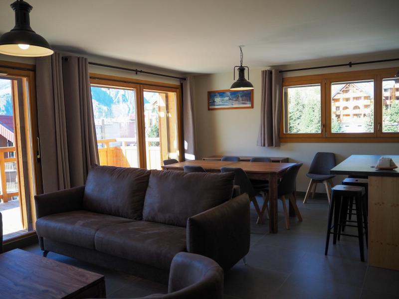 Holiday in mountain resort 3 room apartment cabin 6 people - La Résidence - Les 2 Alpes - Living room