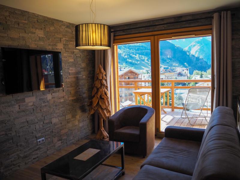 Holiday in mountain resort 4 room apartment 8 people - La Résidence - Les 2 Alpes - Living room