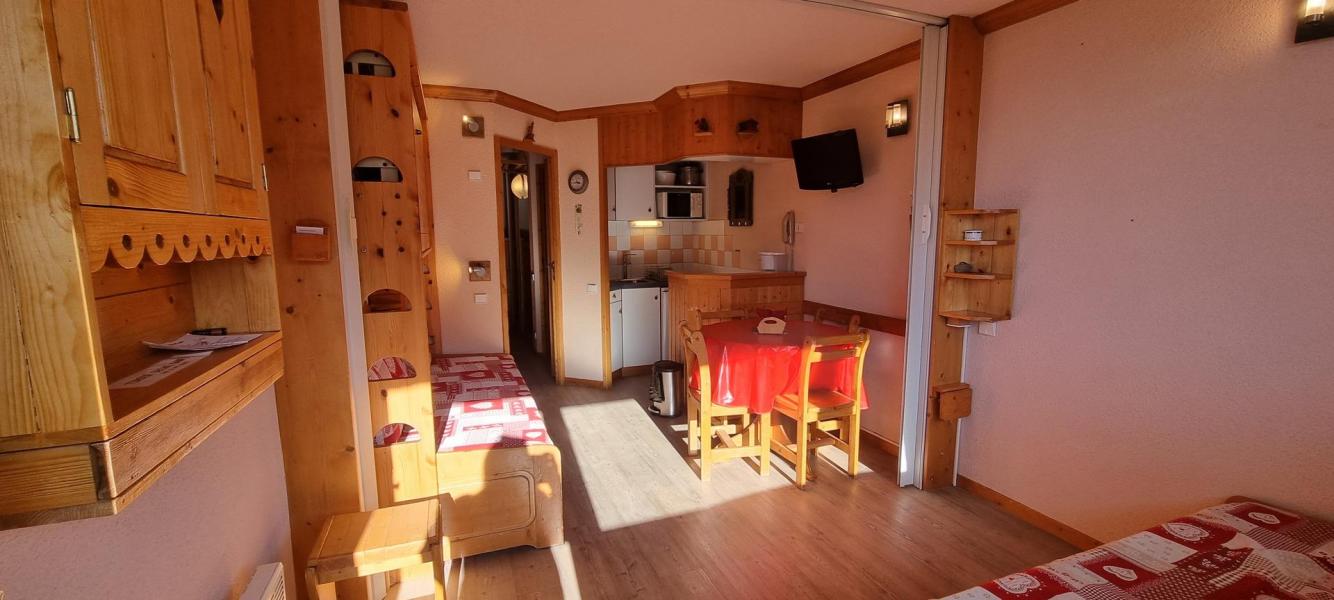 Holiday in mountain resort Studio 4 people (A2M38) - La Résidence Aime 2000 Chamois - La Plagne - Living room