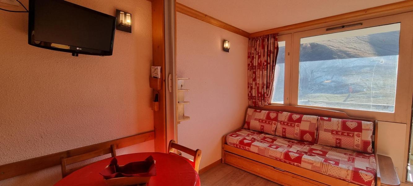 Holiday in mountain resort Studio 4 people (A2M38) - La Résidence Aime 2000 Chamois - La Plagne - Living room