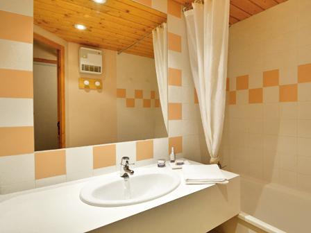 Holiday in mountain resort Studio 4 people (A2P36) - La Résidence Aime 2000 Chamois - La Plagne - Bathroom