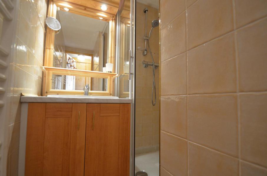 Holiday in mountain resort 2 room duplex apartment 4 people (C12) - La Résidence Asters - Les Menuires - Shower room