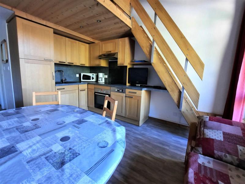 Holiday in mountain resort 2 room mezzanine apartment 6 people (A1301) - La Résidence Asters - Les Menuires - Kitchen