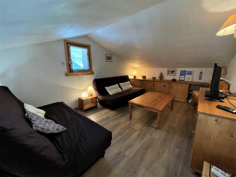 Vacanze in montagna Appartamento 3 stanze con mezzanino per 6 persone (B135) - La Résidence Asters - Les Menuires