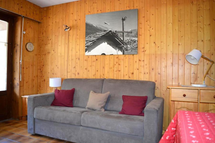 Holiday in mountain resort Studio sleeping corner 4 people (1B) - La Résidence Bellachat - Le Grand Bornand - Living room