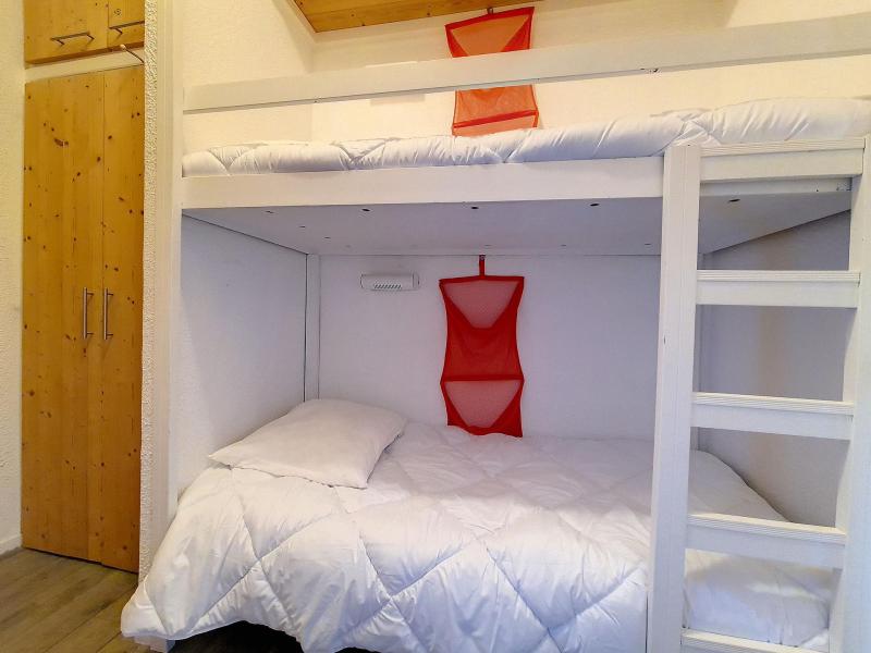 Holiday in mountain resort Studio sleeping corner 4 people (605) - La Résidence Boëdette - Les Menuires - Bedroom