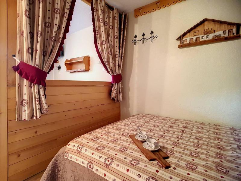 Holiday in mountain resort Studio sleeping corner 5 people (408) - La Résidence Boëdette - Les Menuires - Bedroom